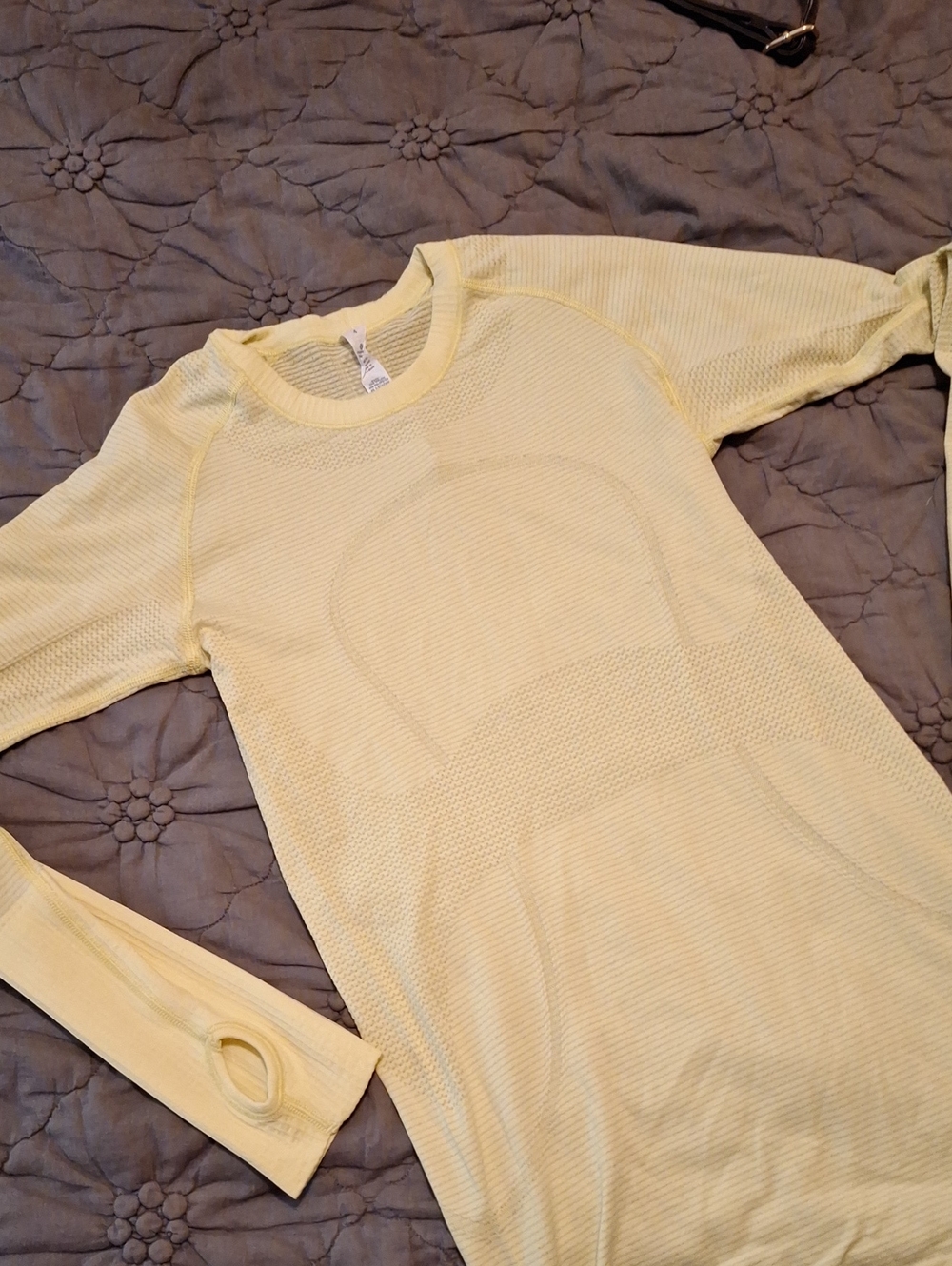 Lulu Lemon Lightweight Crewneck Breatheable Base Layer- Pale Yellow